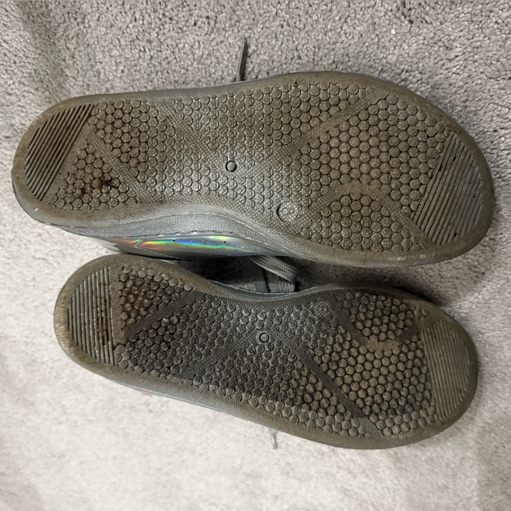 Charlotte Russe iridescent sneakers Size 8 - Picture 4 of 4